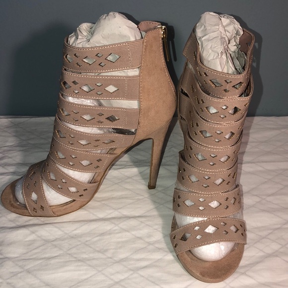 Shoe Dazzle blush heels - Picture 2 of 7